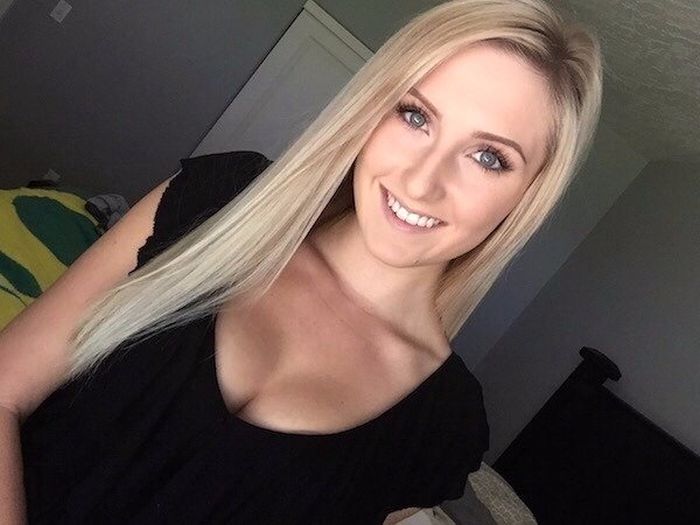 Pretty Blonde Girls (35 pics)