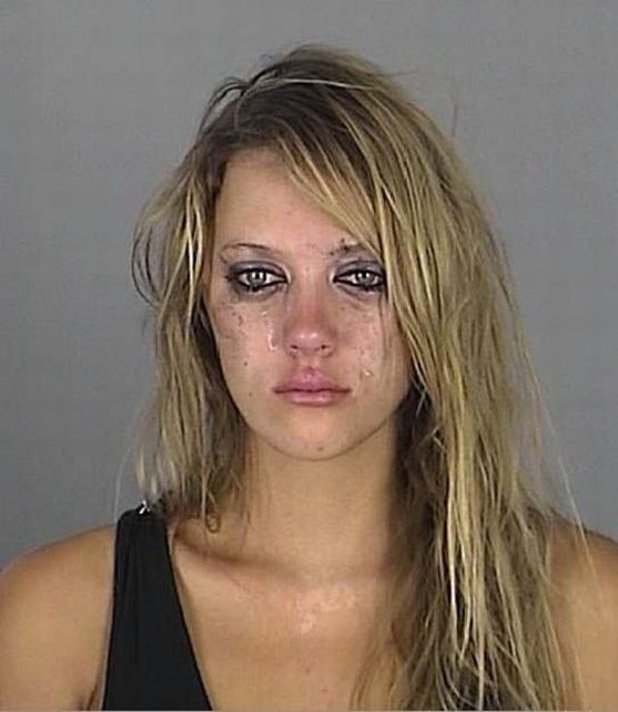 People Crying In Mugshots (20 pics)