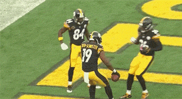 The Best Touchdown Celebrations Of This NFL Season (15 gifs)