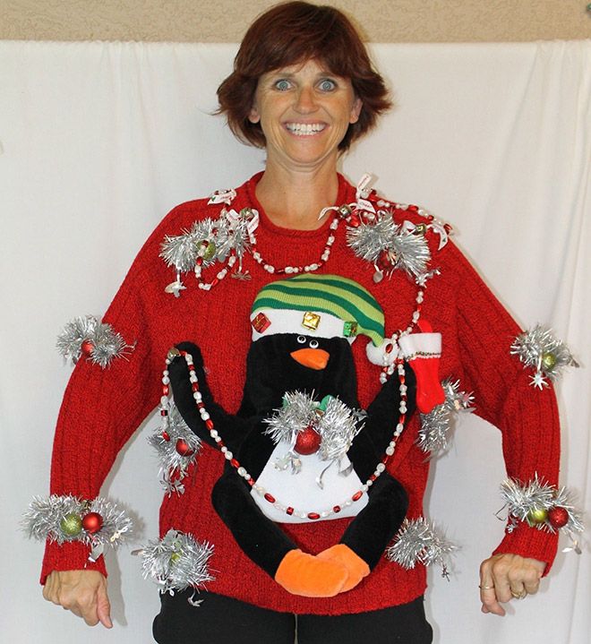 How to Sell A Tacky Christmas Sweaters (15 pics)