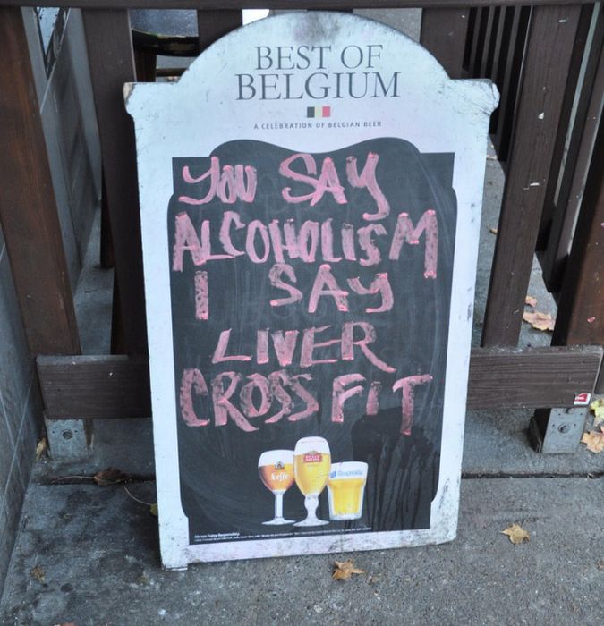 Brilliant Bar and Cafe Chalkboard Signs (15 pics)