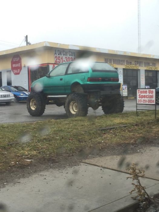 Ridiculous Car Mods (29 pics)