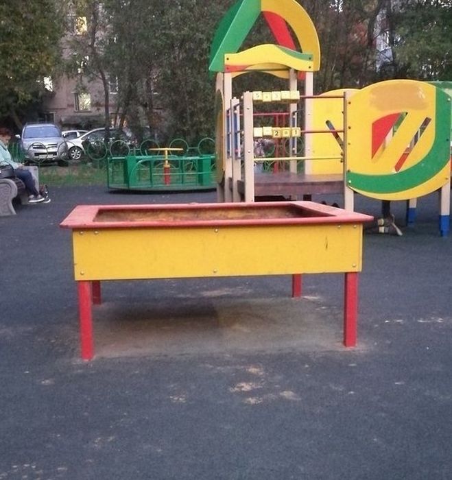Crazy Playgrounds (17 pics)