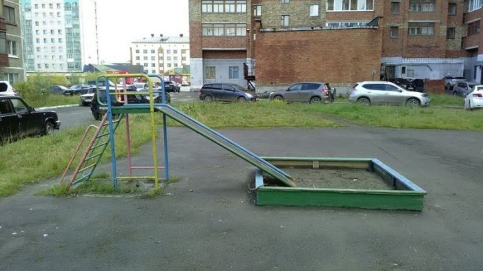 Crazy Playgrounds (17 pics)
