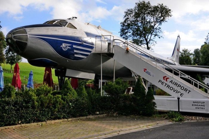 Old Planes Get the Second Chance (15 pics)