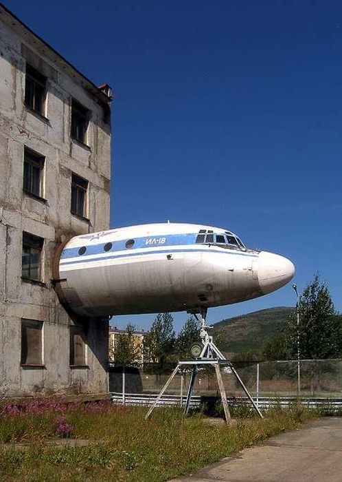 Old Planes Get the Second Chance (15 pics)