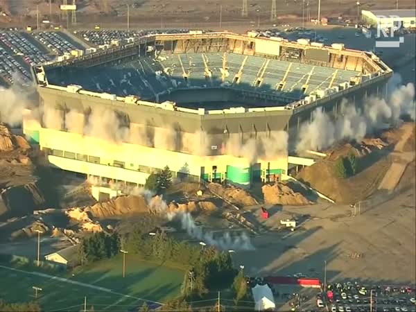 Pontiac Silverdome Blows Up, Doesn't Come Down