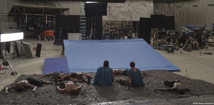 On The Set Of 300 (24 pics)