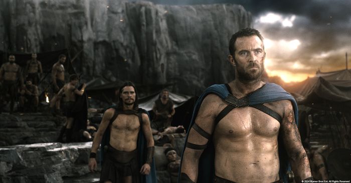 On The Set Of 300 (24 pics)
