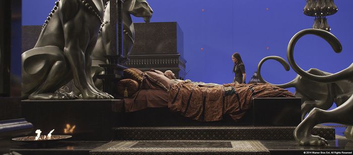 On The Set Of 300 (24 pics)