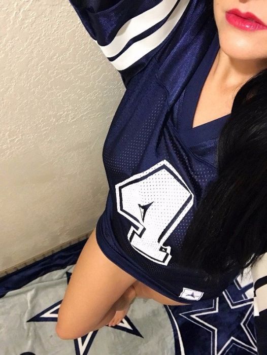 Pretty Fans And Cheerleaders (44 pics)