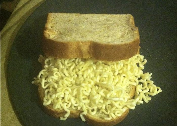 Never Cook While Drunk (20 pics)
