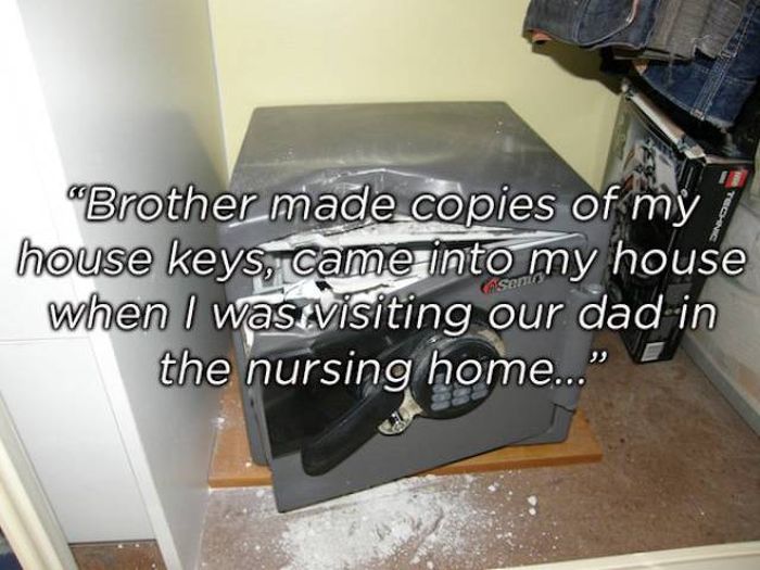 When You Wish You Didn’t Let These Guests Into Your House (13 pics)