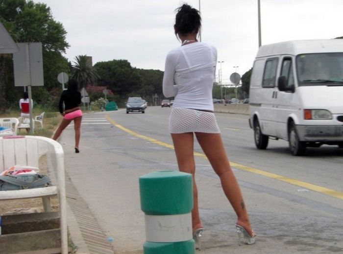 Street Girls (27 pics)