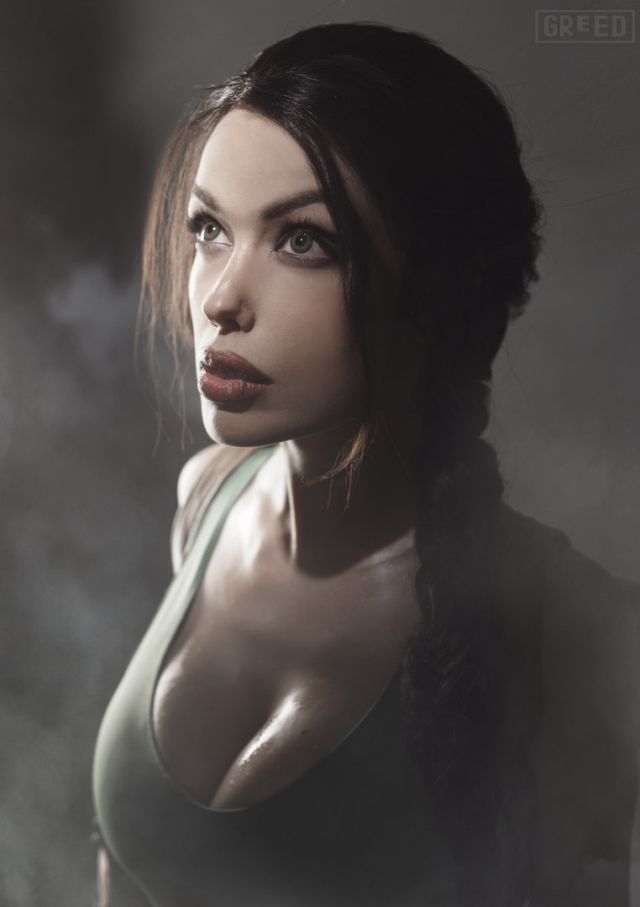 Freia Raven Cosplayer As Lara Croft (10 pics)