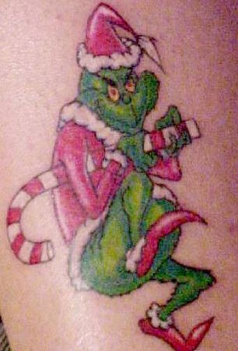 Good Christmas Tattoos (19 pics)