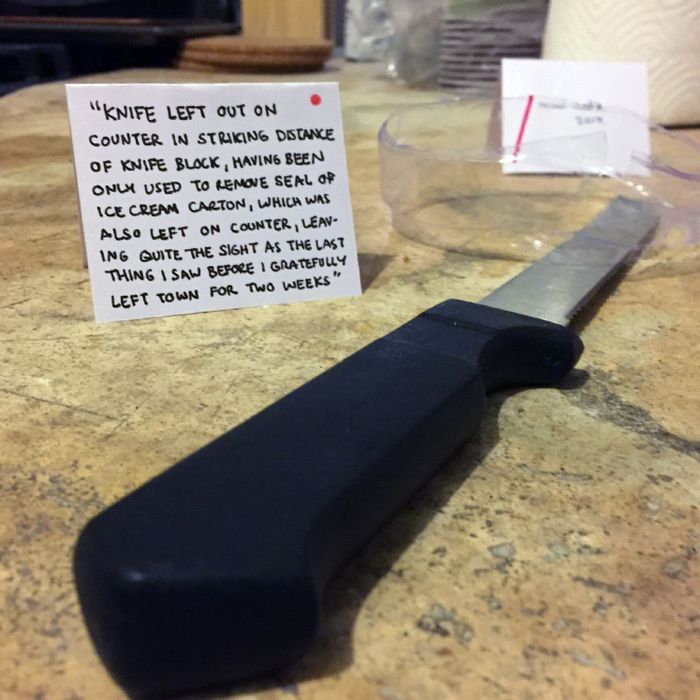 Passive-Aggressive Art Gallery (11 pics)