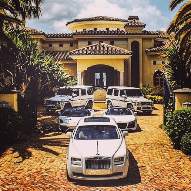 Instagram Photos Of Mexican Drug Lords (29 pics)