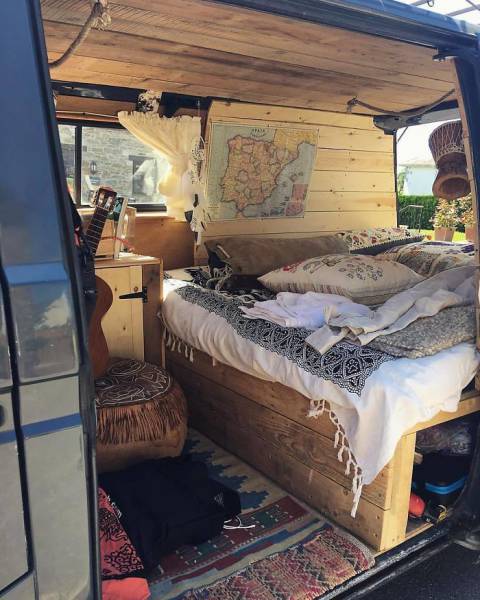Pics From ‘Project Van Life’ Instagram That Will Make You Wanna Quit Your Job And Travel The World (49 pics)