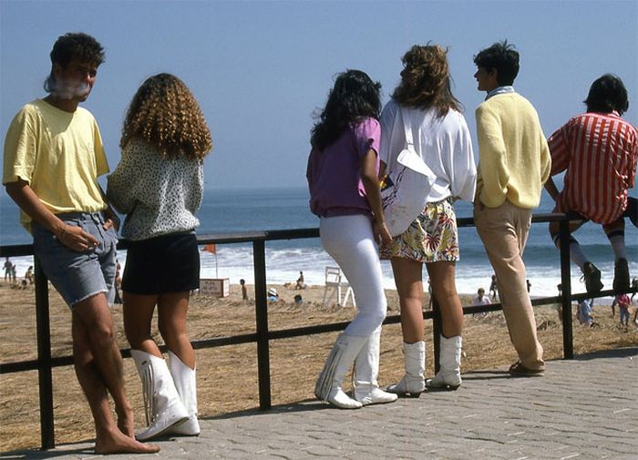 Chilean Beach Life In The 1980s (20 pics)