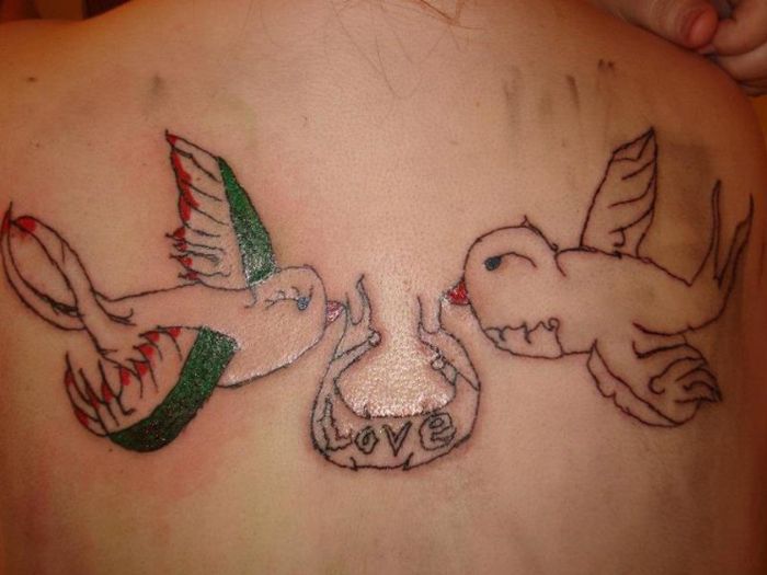 Meet “Synyster Ink” – The World’s Worst Tattoo Artist (13 pics)