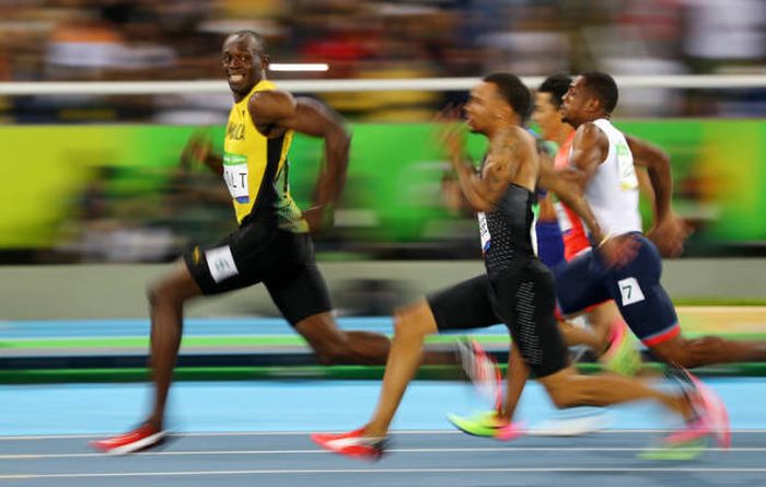 Photos That Needed That Exact Perfect Moment (37 pics)