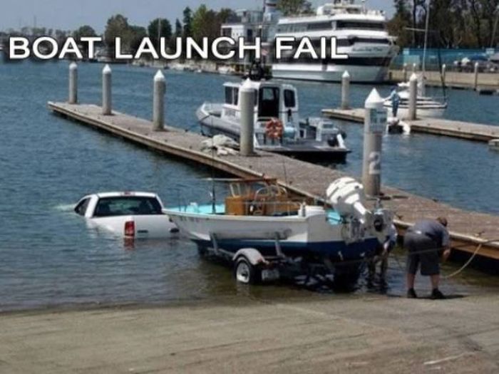 Fishing Fails And Funny Pictures (27 pics)