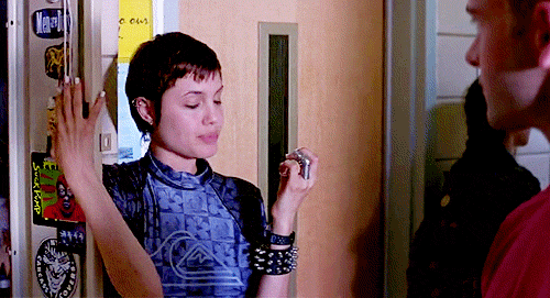 Hot Girls From The 90s (16 gifs)