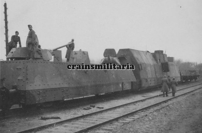 Armored Train (40 pics)