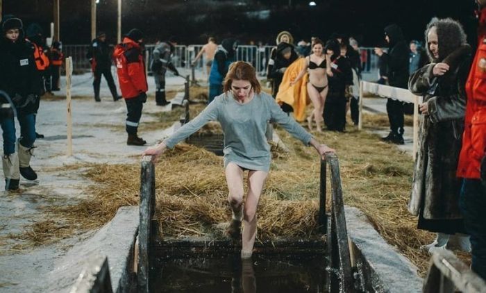 Russian Gris Take Dip In Icy Water To Mark Orthodox Epiphany. Part 2 (30 pics)