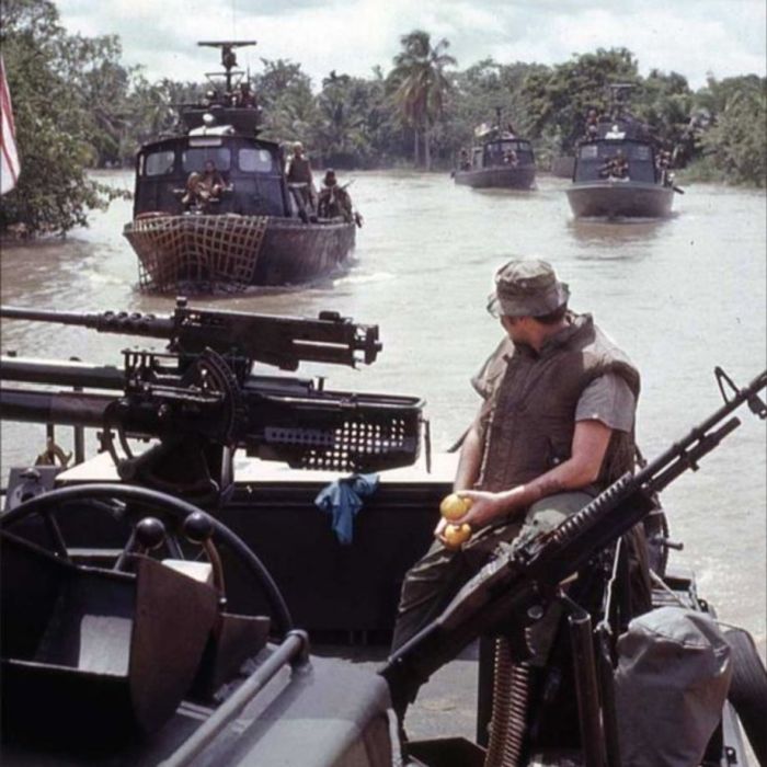 Photos OF Vietnam War In Color (42 pics)