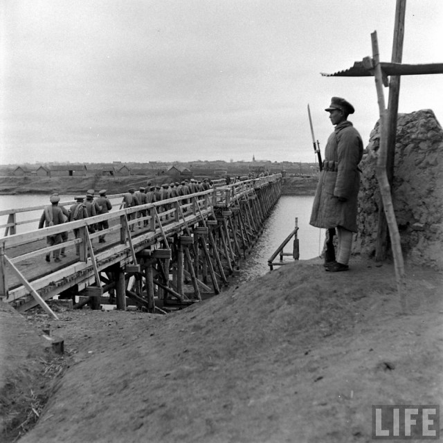 Photos From 1947. The Civil War in China (48 pics)