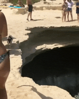 Acid Gifdump, February 05, 2018 (25 gifs)