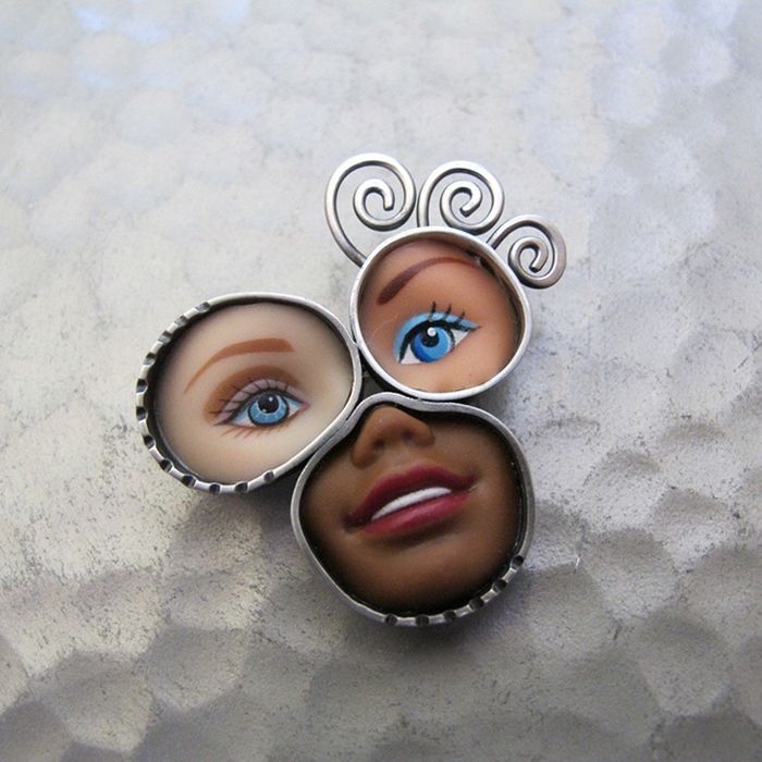 Jewelry Made From Barbie Doll Parts (19 pics)