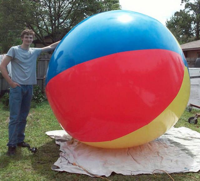 Funny Beach Ball Amazon Review (5 pics)