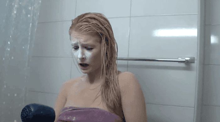 Funny Pranks (17 gifs)
