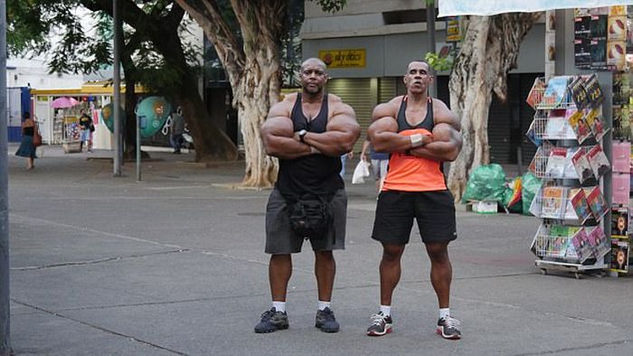Brazilian Brothers Inject Themselves With Dangerous Chemicals To Create Biceps (6 pics)