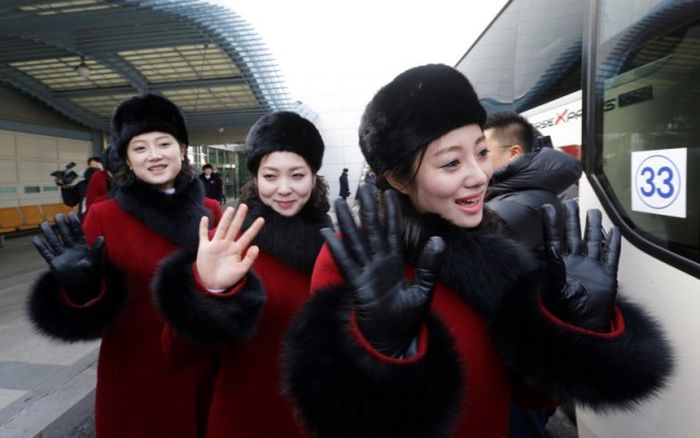 Fans From North Korea Came To The Olympics In South Korea (7 pics)