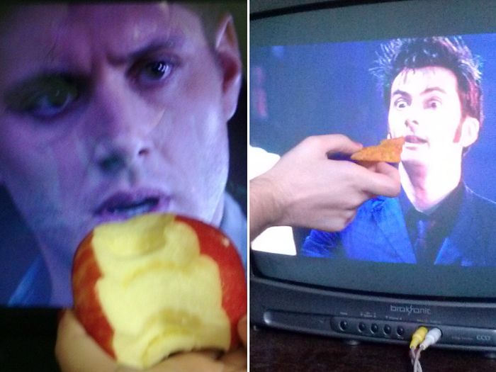 People Feeding Their Screens (17 pics)