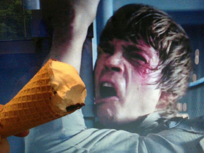 People Feeding Their Screens (17 pics)