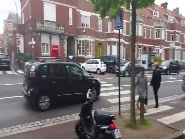 Truck Driver Destroys Car While Taking A Sharp Turn