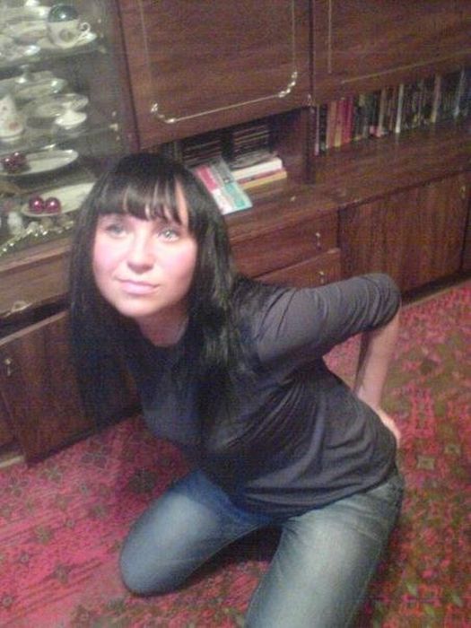 Russian Girls Who Failed To Look Hot (30 pics)