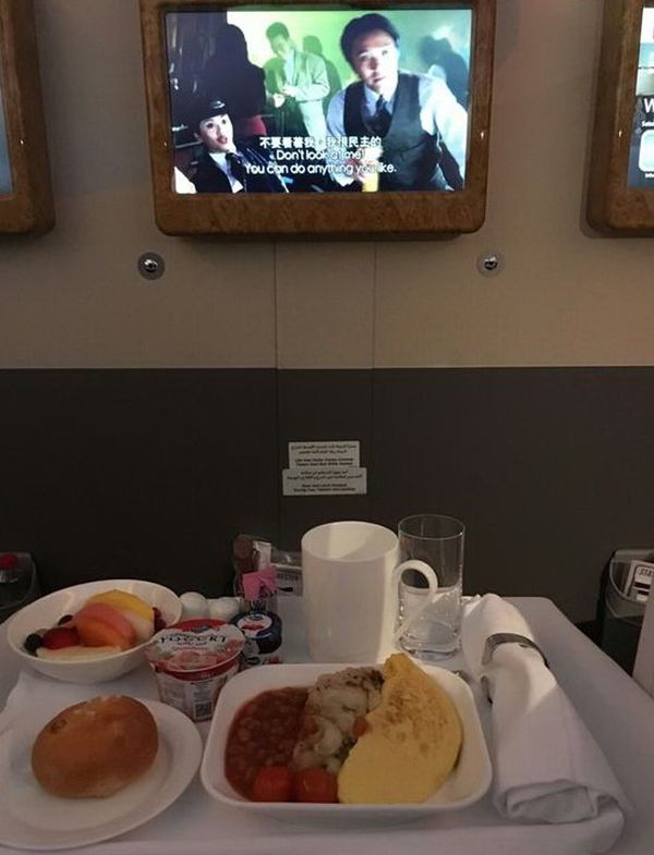 There Is Something Special About Flying With The First Class (3 pics)