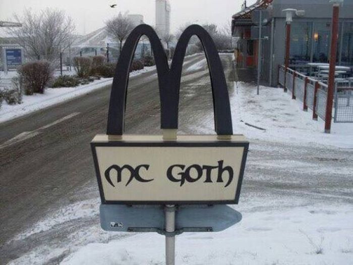 It's So Strange And Unusual (25 pics)