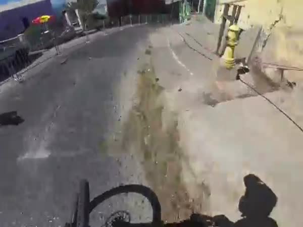 Insane Winning Downhill Run At Red Bull Valparaiso Cerro Abajo 2018