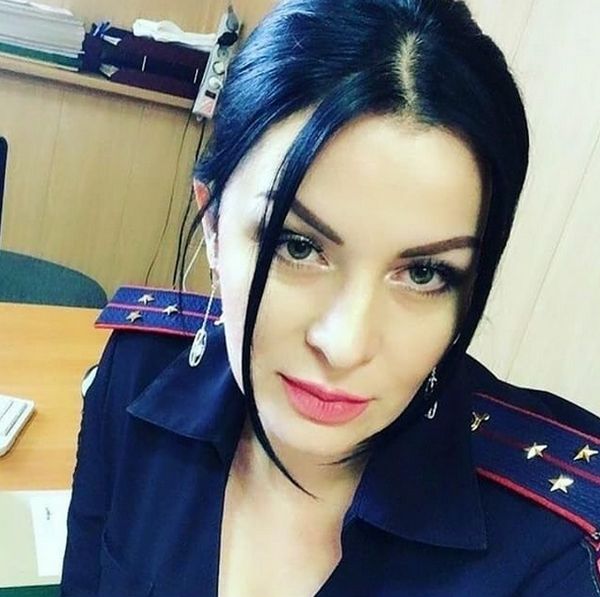 Russian Police Girls (25 pics)