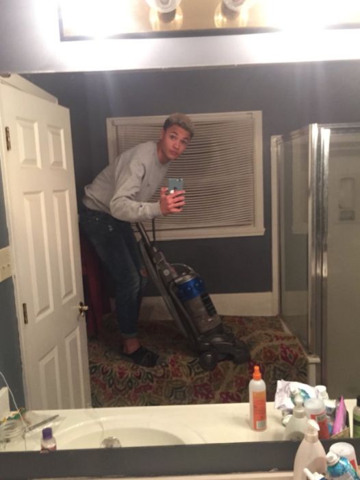 How To Make A Good Selfie (21 pics)
