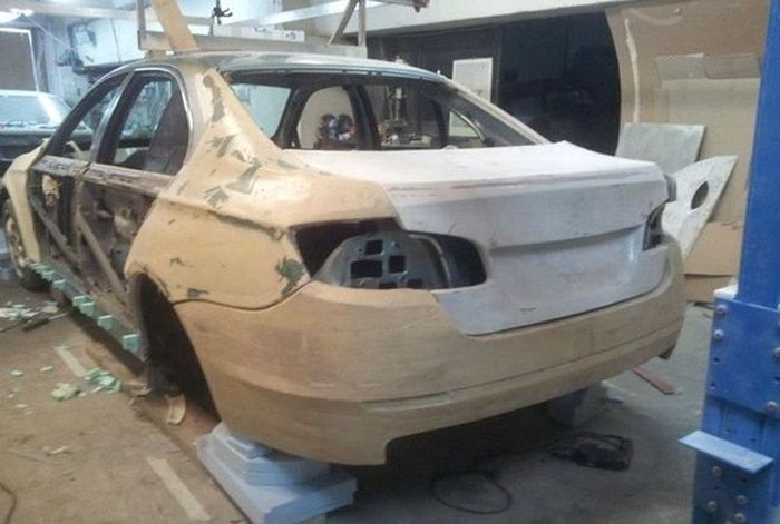 From BMW E39 Into BMW F10 (12 pics)