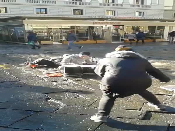 Awesome Techno Street Drummer