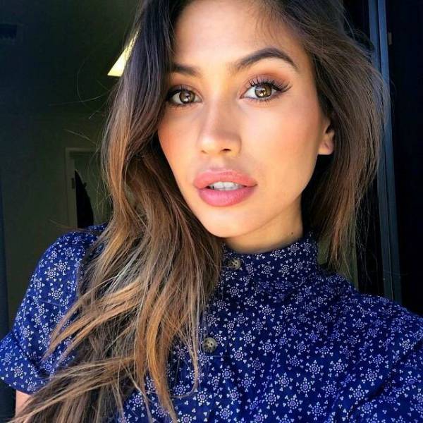 Pretty Girls (44 pics)